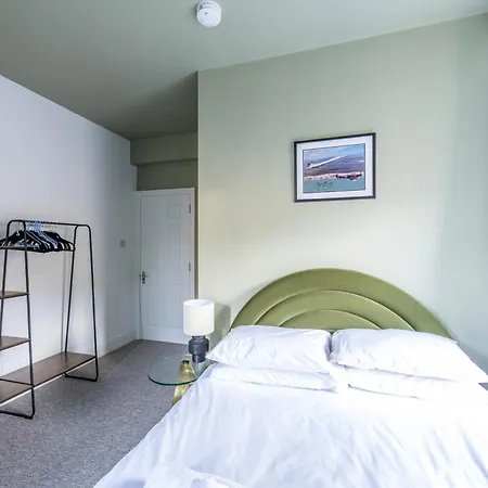 Modern Spitfire With Free Parking By Prescott