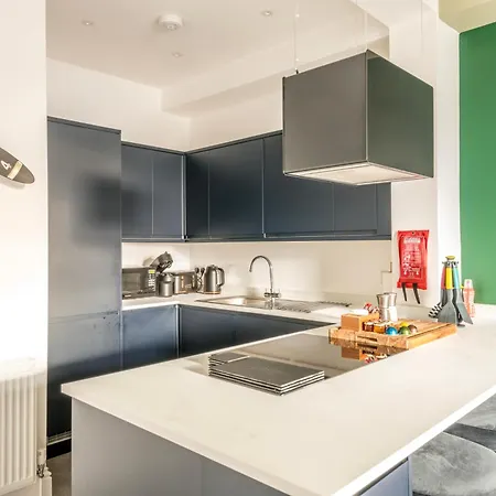 Apartmán Modern Spitfire With Free Parking By Prescott *