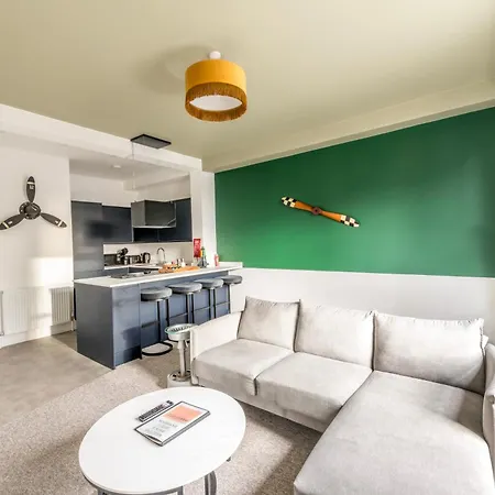 Apartment Unique Spitfire With Free Parking By Prescott *