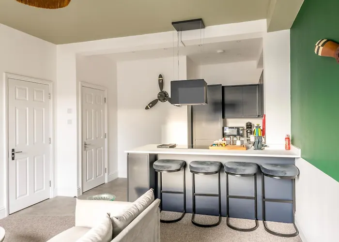 Modern Spitfire With Free Parking By Prescott *