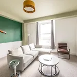 Appartement Modern Spitfire With Free Parking By Prescott *