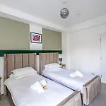 Apartment Modern Spitfire With Free Parking By Prescott *