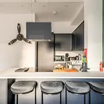 Apartment Modern Spitfire With Free Parking By Prescott *