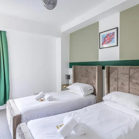 Modern Spitfire With Free Parking By Prescott Apartman Bristol