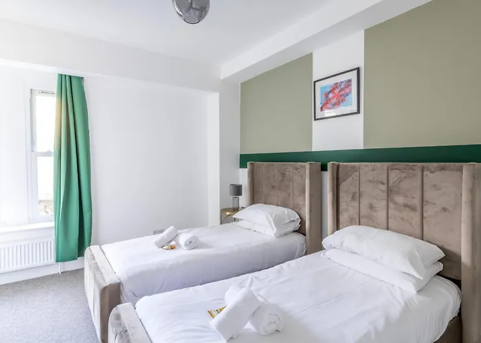 Modern Spitfire With Free Parking By Prescott Apartman Bristol